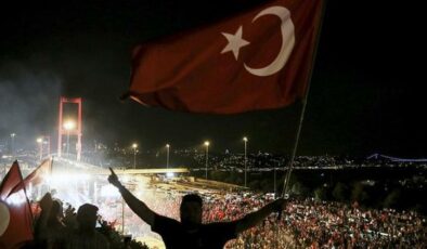 Bakan  Yerlikaya açıkladı… FETÖ ile irtibatta olduğu tespit edilen 445 aktif emniyet mensubu açığa alındı