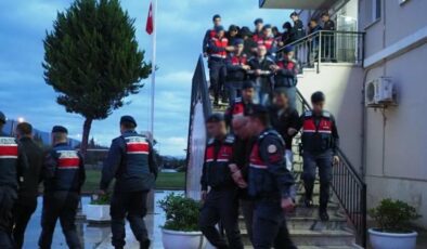 Aydın’daki ‘yeşil reçeteli ilaç’ operasyonunda 8 tutuklama
