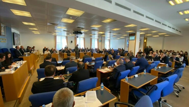 Emekliye ek zam önergesi TBMM plan ve Bütçe Komisyonu’nda kabul edildi