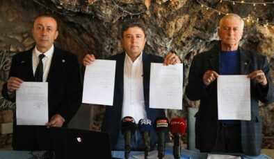 İYİ Parti Antalya İl Başkanlığı’nda 6 istifa: ‘Önceki seçimde aldığımız oyların yarısını bile alamayız’