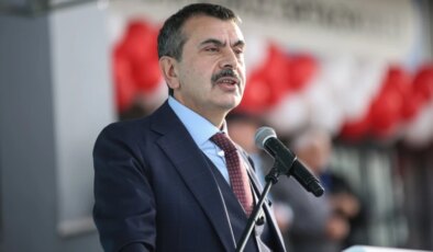 Milli Eğitim Bakanı Tekin: Özel okullardaki zam konusunda temsilcilerle görüştük, kendilerini uyarıyoruz