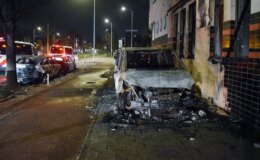 Lahey’de sığınmacılar ayaklandı, ortalık yangın yerine döndü: 6 polis yaralı