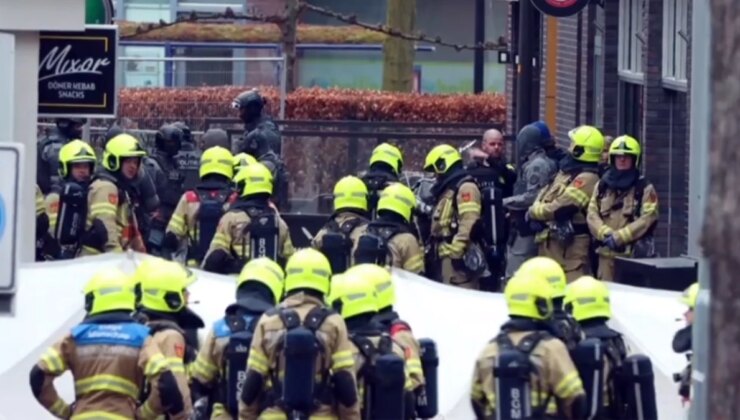 Hollanda’da bir kafede çok sayıda kişi rehin alındı! Bölgedeki evler tahliye edildi