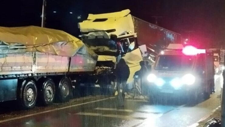 Konya’da 4 tır çarpıştı: 1 ölü, 3 yaralı