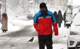 Mart yine kazma kürek yaktırıyor! Başkent beyaza büründü, 13 il için kar ve sağanak uyarısı var