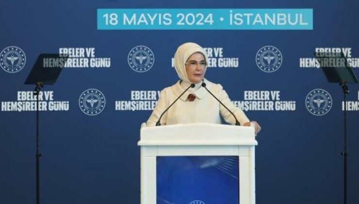 Emine Erdoğan ve Bakan Koca, Ebeler ve Hemşireler Günü’nde düzenlenen programa katıldı