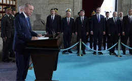 YAŞ toplantısı öncesi Erdoğan’dan Anıtkabir ziyareti! İşte Özel Defter’e düştüğü çarpıcı not