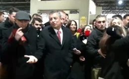 Vatandaş memur maaşını sordu, Özgür Özel’in cevabı hayal kırıklığı yarattı