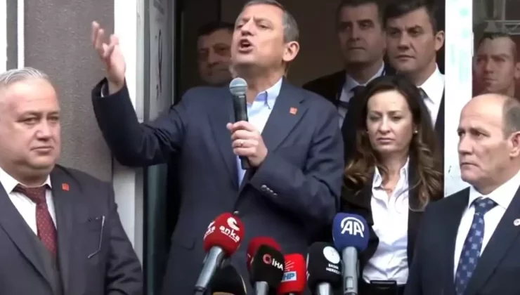 Özel, Erdoğan’ın hapse girmesine neden olan şiiri yanlış okudu