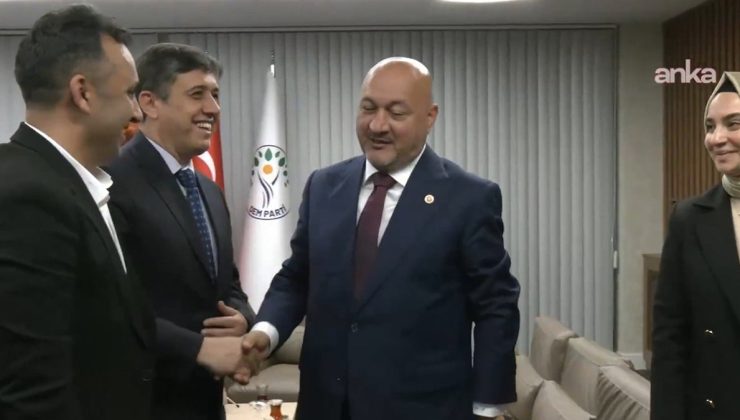 AKP’li Kurt’un basın kartı sözlerini DEM Partili isim düzeltti