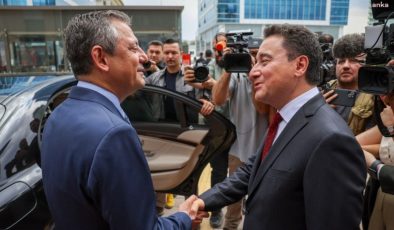 Babacan’dan Özgür Özel’e geçmiş olsun telefonu