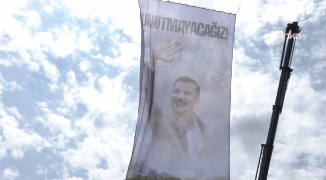CHP Bayburt mitinginde Ferdi Zeyrek unutulmadı