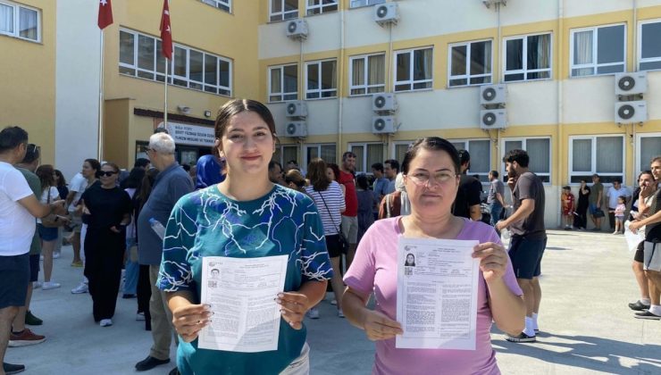 Fethiye’de anne-kız aynı sınavda ter döktü