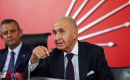 CHP Eski Genel Başkanı Hikmet Çetin hastaneye kaldırıldı!